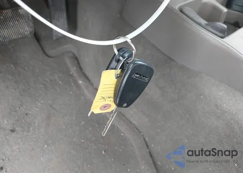 2005 Dodge Dakota Slt from USA, damaged, VIN 1D7HW42N45S112397